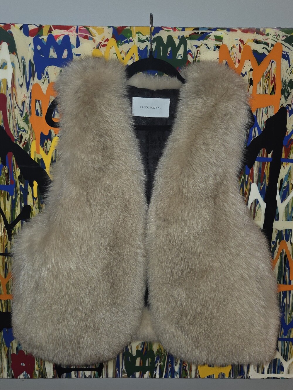 GENUINE FOX FUR VEST. Ivory.New without Tags. Pockets. Super Warm & Glam. Size M